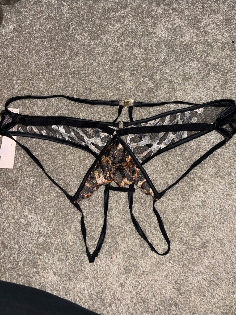 Victoria‎ Secret Sheer Black Leopard Lace Strappy Thong